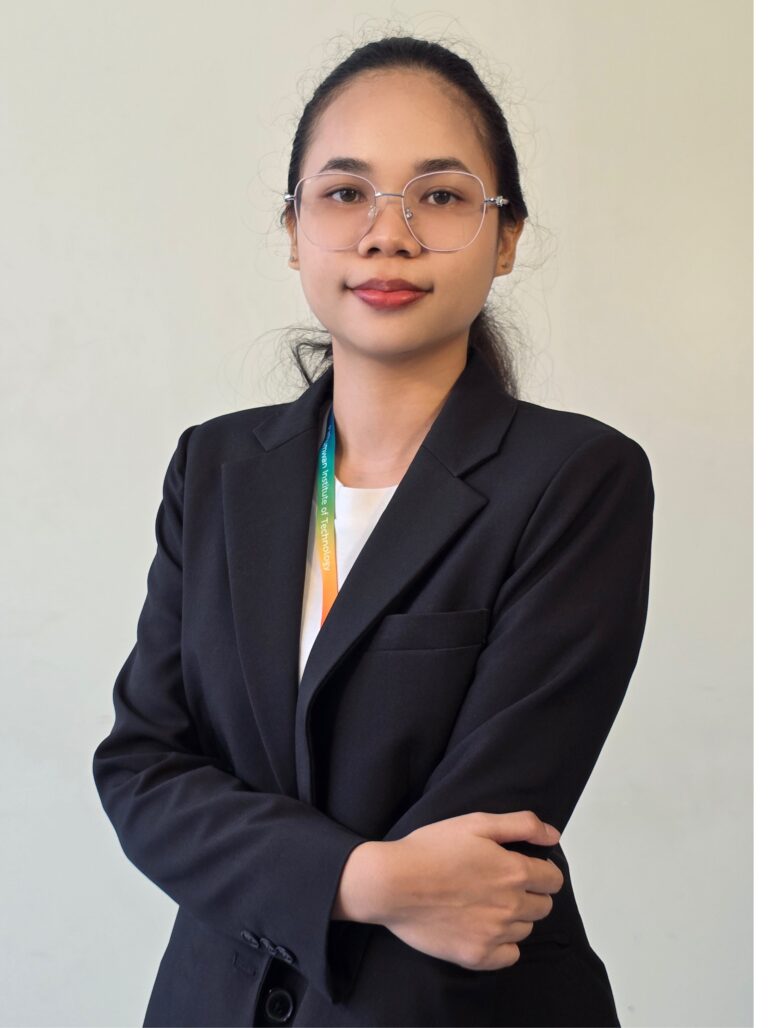 นางสาวรุ่งทิวา บุญประเสริฐ