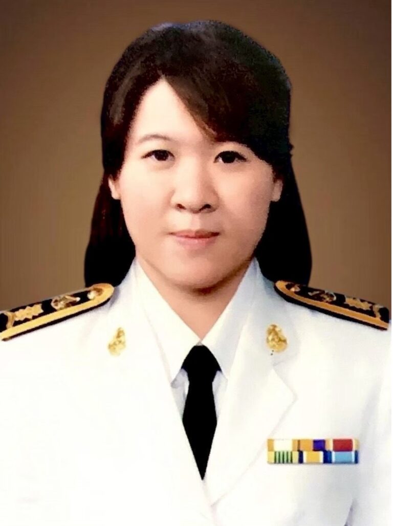 อาจารย์มณฑกาญจน์ ภุมรา