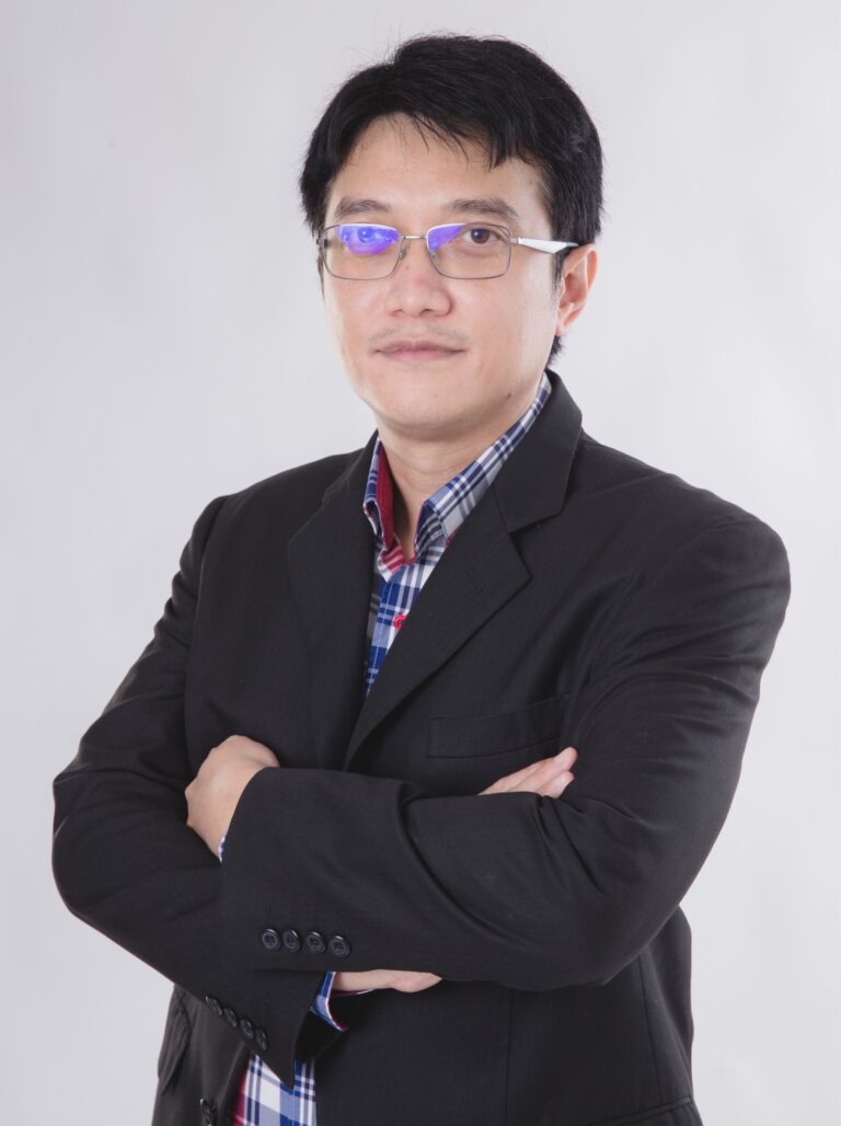 ผู้ช่วยศาสตราจารย์ อิทธิศักดิ์ ศรีดำ