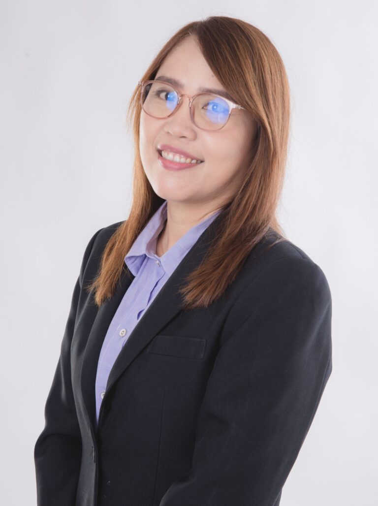 นางสาวชฎาวรรณ อิทธิชัยเจริญ