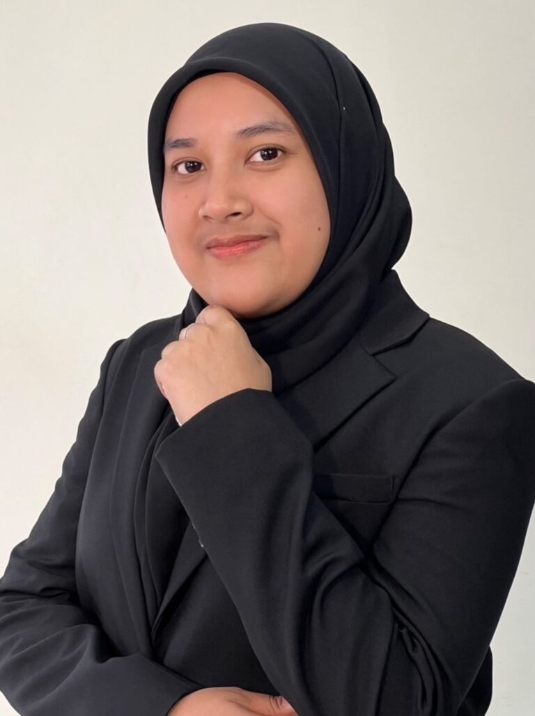 นางสาวนัสมีย์ แสงมาน