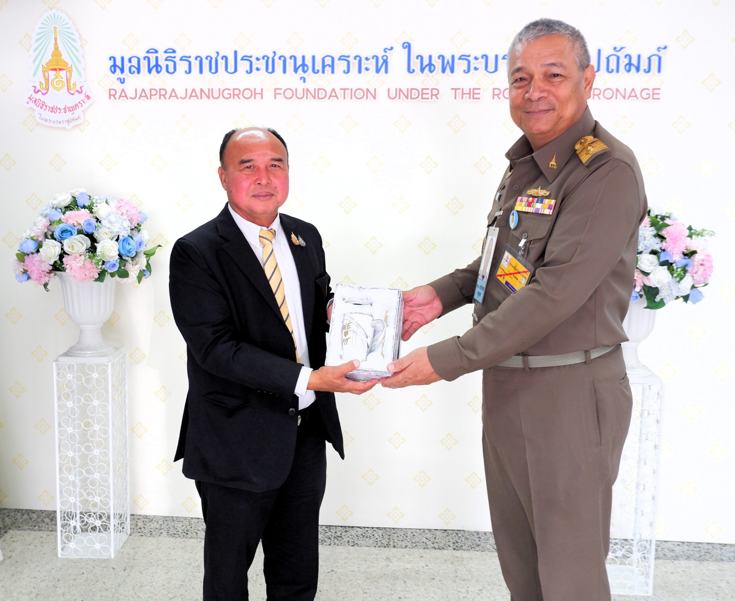 วันจันทร์ที่ 10 มีนาคม พ.ศ. 2568 สทป. เข้าพบ พลเรือเอก พงษ์เทพ หนูเทพ องคมนตรี ประธานกรรมการบริหารมูลนิธิราชประชานุเคราะห์ฯ เพื่อรายงานผลการดำเนินงานของสถาบันฯ